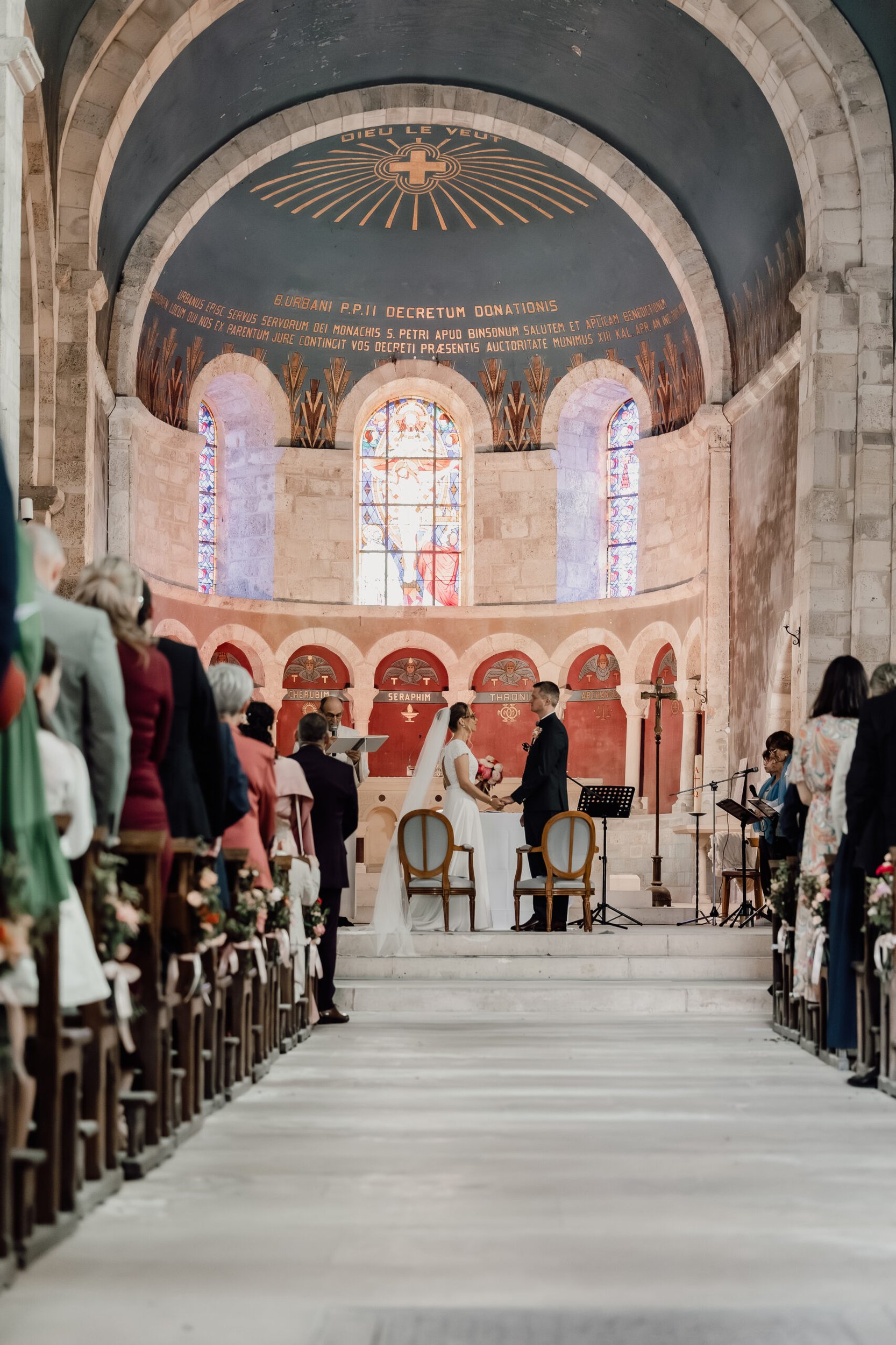cérémonie religieuse église prieuré de binson
