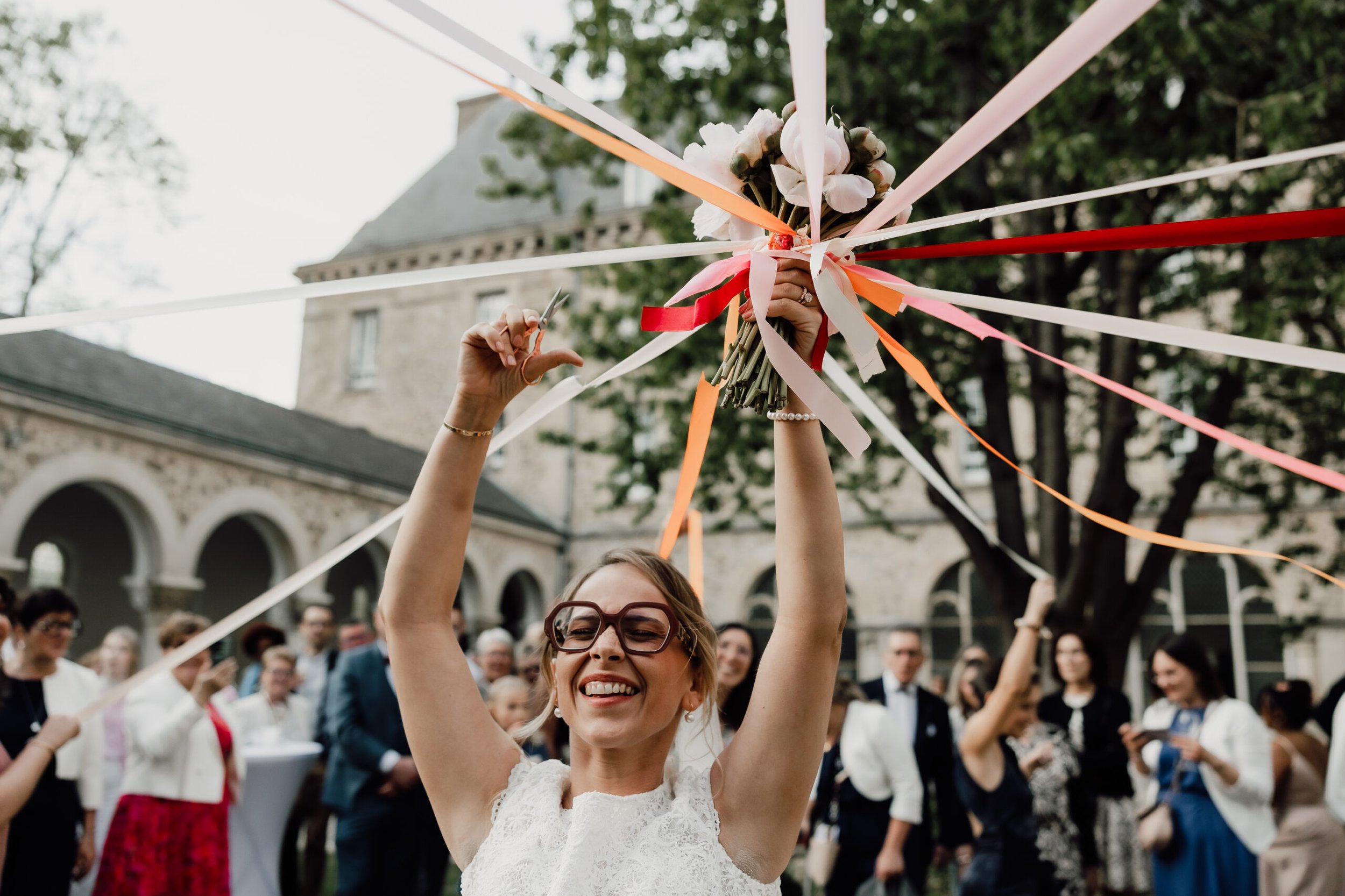 jeu du bouquet mariée prieuré de binson