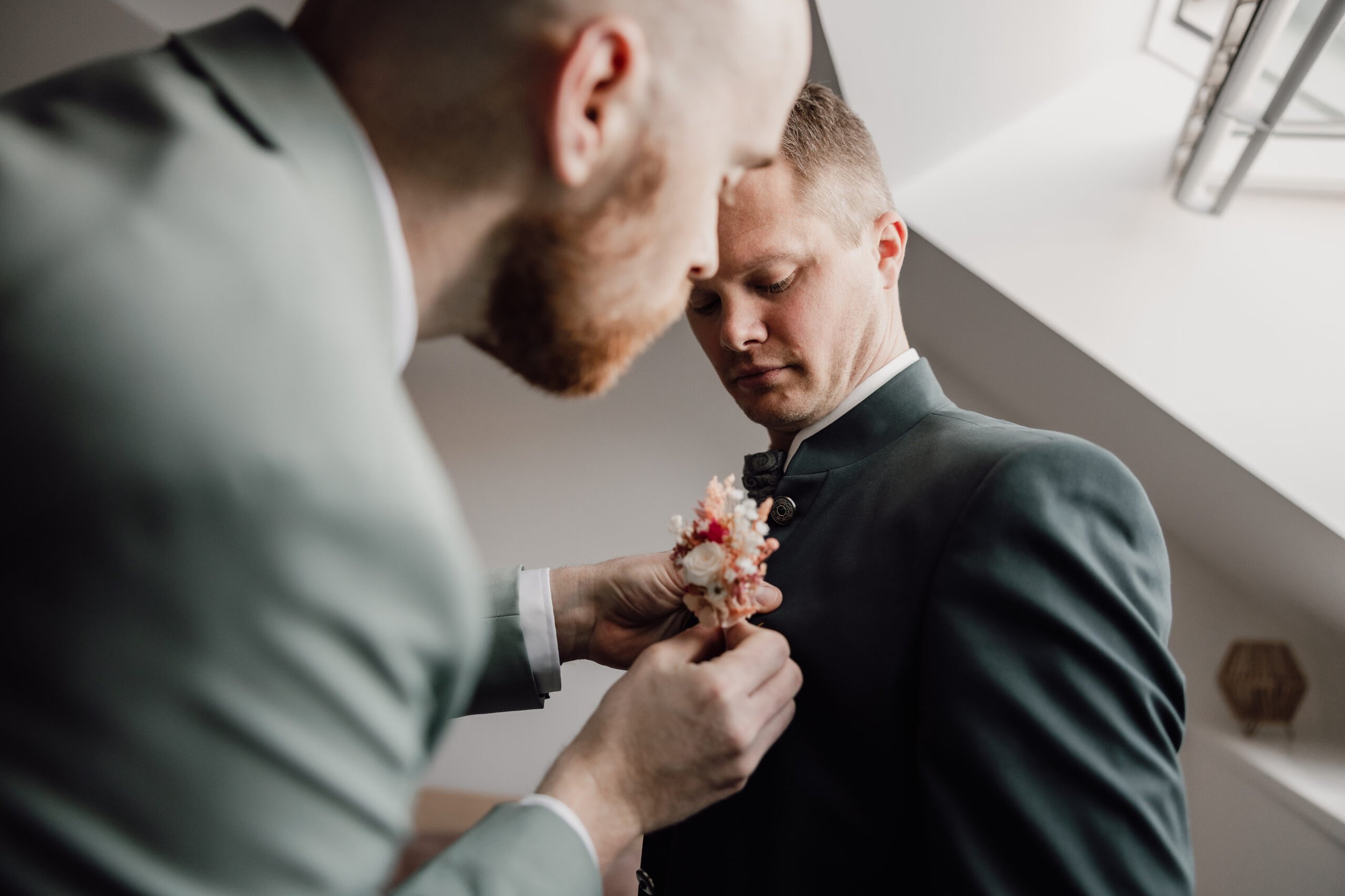 préparatifs marié boutonnière mariage marne